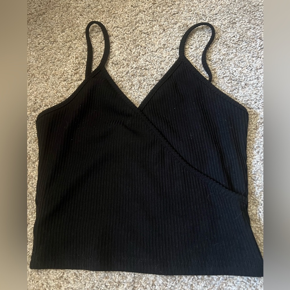 Women’s Cropped Black Ribbed Tank Top